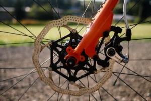 TRP Spyres with Shimano 180mm centerlock rotor.